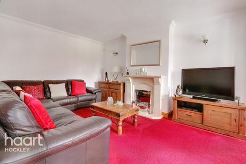 68 Burnham Road, Hullbridge, Hockley, SS5 6BQ