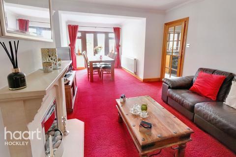 68 Burnham Road, Hullbridge, Hockley, SS5 6BQ