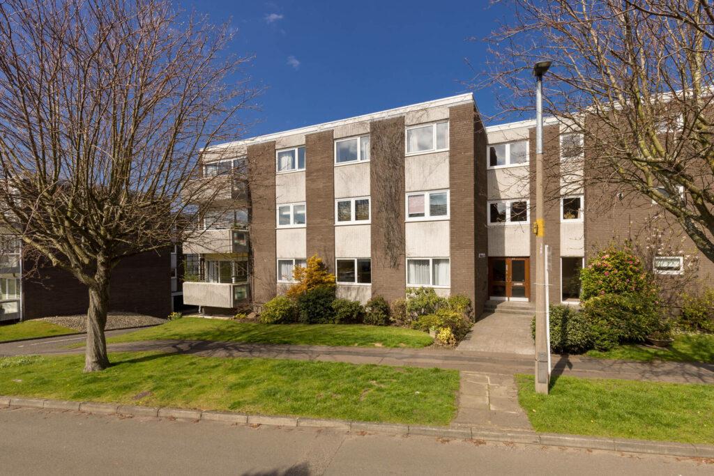 Avon Road, Whitehouse Court, Edinburgh EH4 3 bed ground floor flat for