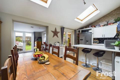 115 Wigley Road, Feltham, TW13 5HB
