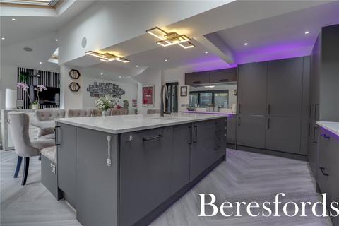 20 Wid Close, Hutton, Brentwood, CM13 1JQ