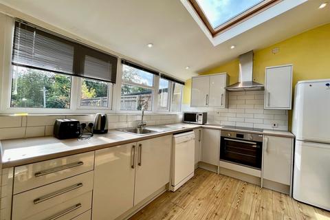 4 bedroom semi-detached house to rent, York Road, Oxford, Oxford, Oxfordshire, OX3