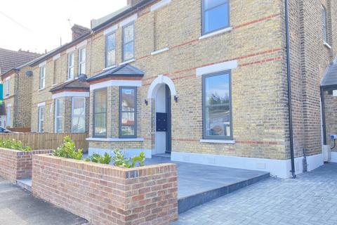 1 bedroom apartment to rent, Selby Road, Penge, SE20