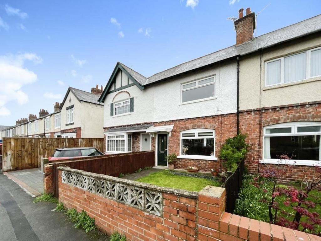 Romany Road, Great Ayton, Middlesbrough, North Yorkshire, TS9 6BX 2 bed