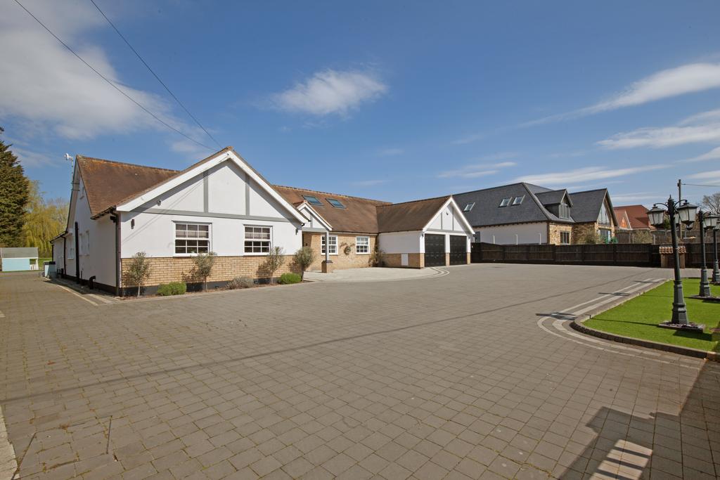 Large Block Paved Driveway