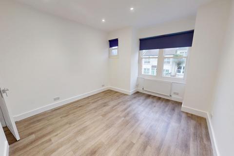 2 bedroom flat to rent, Sandown Road, Brighton, BN2