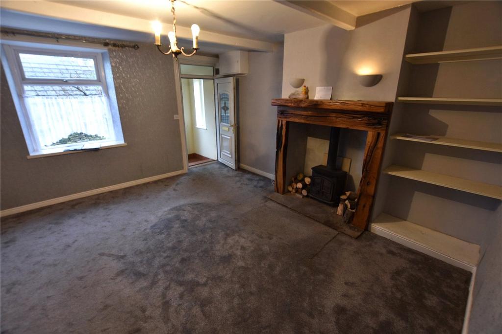 Mill Moor Road Meltham Holmfirth 2 Bed End Of Terrace House £95 000