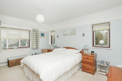 3 bedroom detached house for sale, Callis Court Road, Broadstairs, CT10