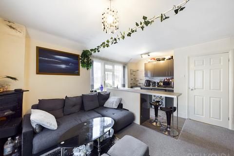2 bedroom flat for sale - Norwich Street, Dereham, NR19