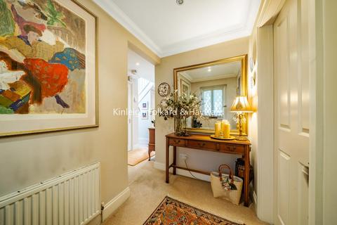 Silver Birch Lodge Chislehurst Road, Bromley, BR1 2NW