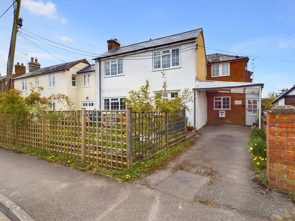 Mill Road, High HP14 4 bed detached house for sale £550,000