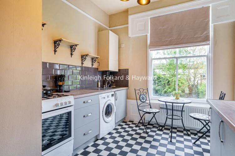 Green Lane Chislehurst BR7 1 bed apartment to rent £1,350 pcm (£312 pw)