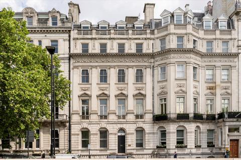 undefined, Piccadilly, Mayfair, London, W1J