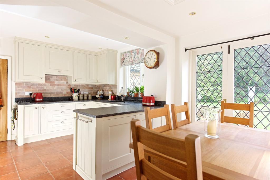 Kitchen/Breakfast