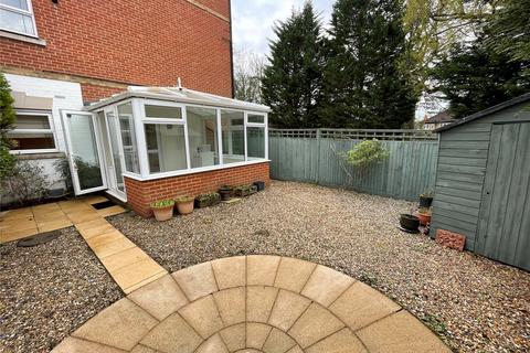 2 bedroom house to rent, Kings Apartments, Gordon Crescent, Camberley, Surrey, GU15