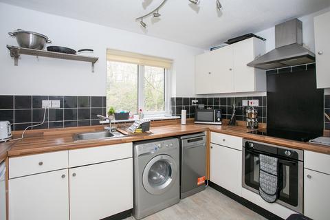 1 bedroom maisonette for sale, Ravenscroft, Watford, Hertfordshire, WD25