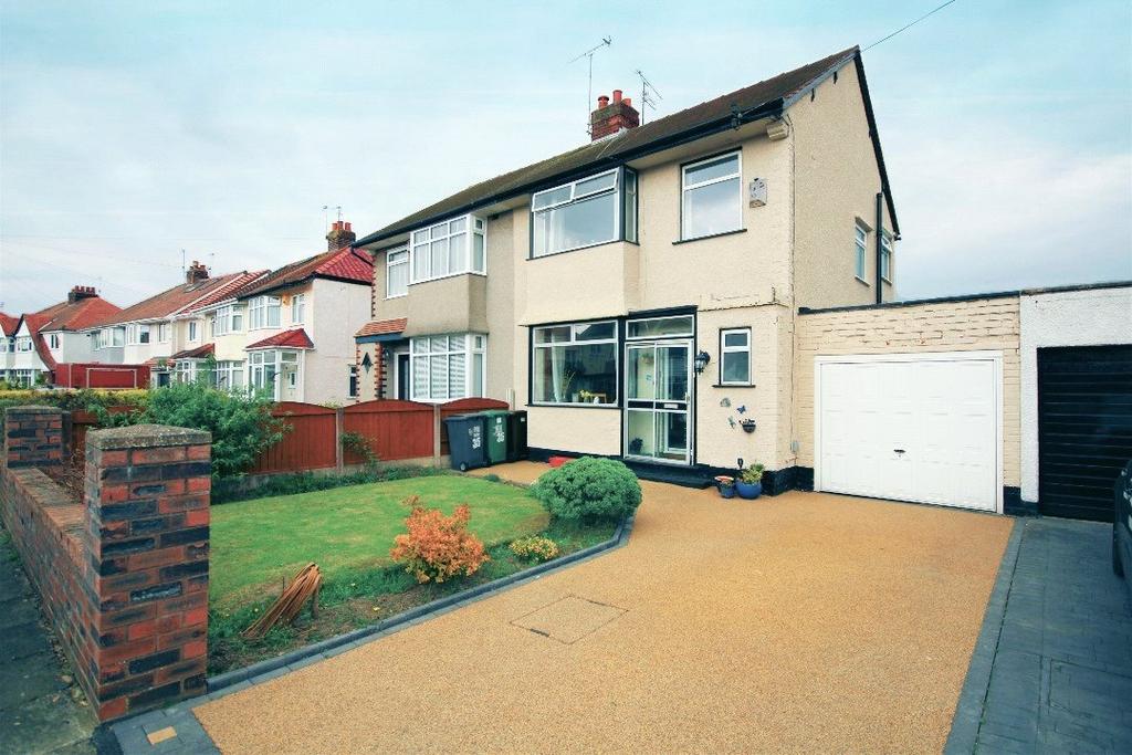 Kirkway, Greasby, Wirral, Merseyside, CH49 3 bed semidetached house for sale £270,000