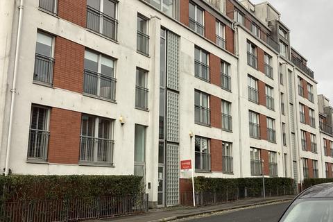 2 bedroom flat to rent, Ascot Gate, Glasgow, G12