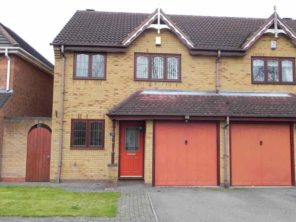 Harwood Drive, Dosthill, B77 3 bed semidetached house £995 pcm (£230 pw)