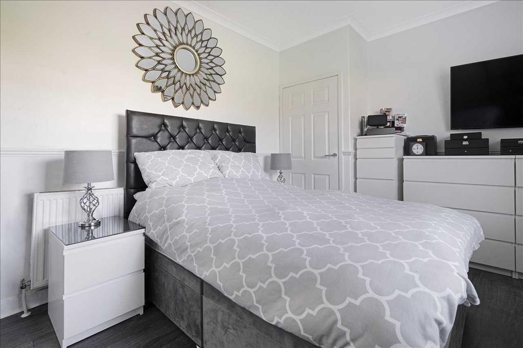 Bedroom One (2)