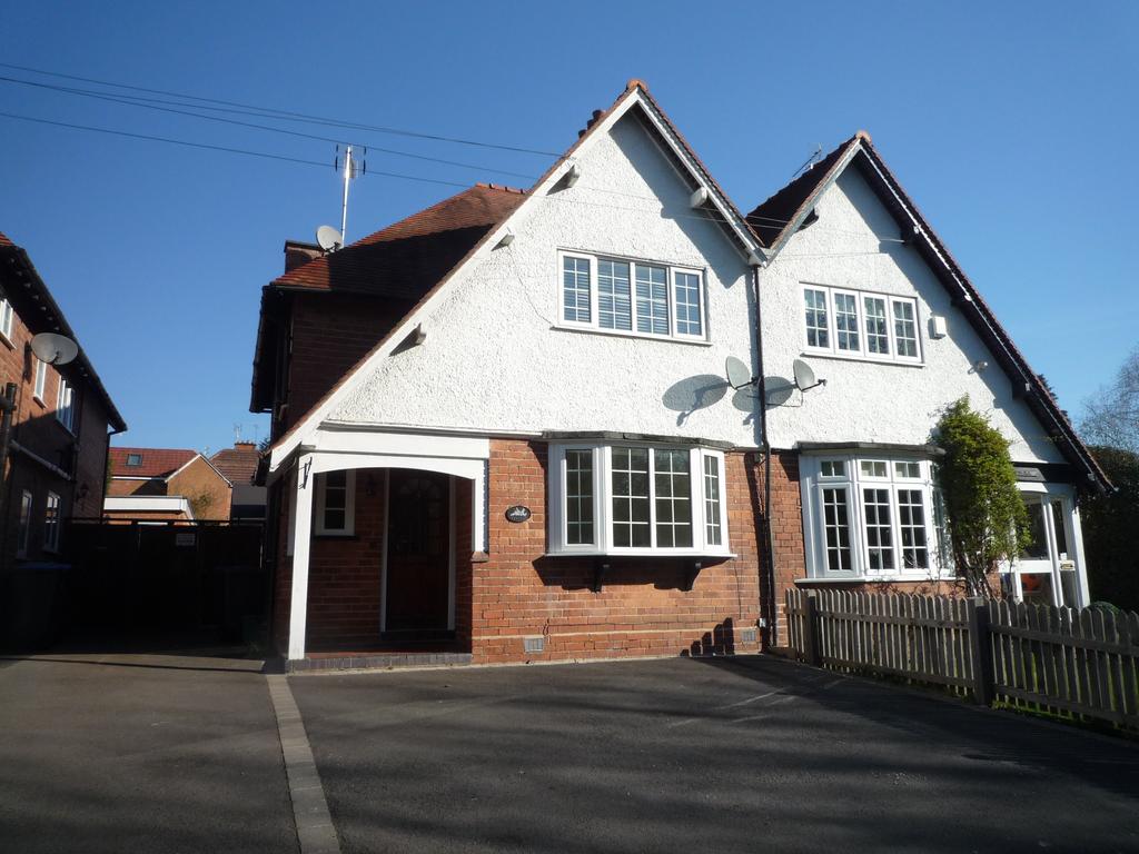 New Road, HenleyinArden B95 3 bed semidetached house for sale £550,000