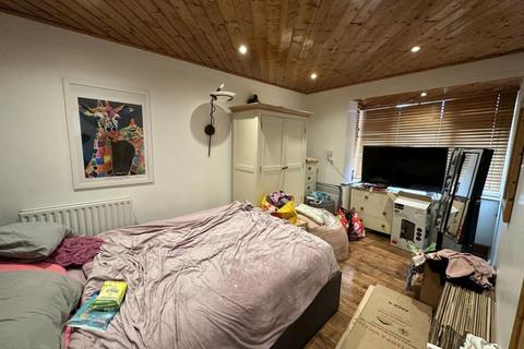 33 Fox Road, Slough, SL3 7SH