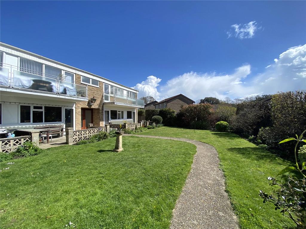 Lower Pennington Lane, Pennington, Lymington, Hampshire, SO41 2 bed