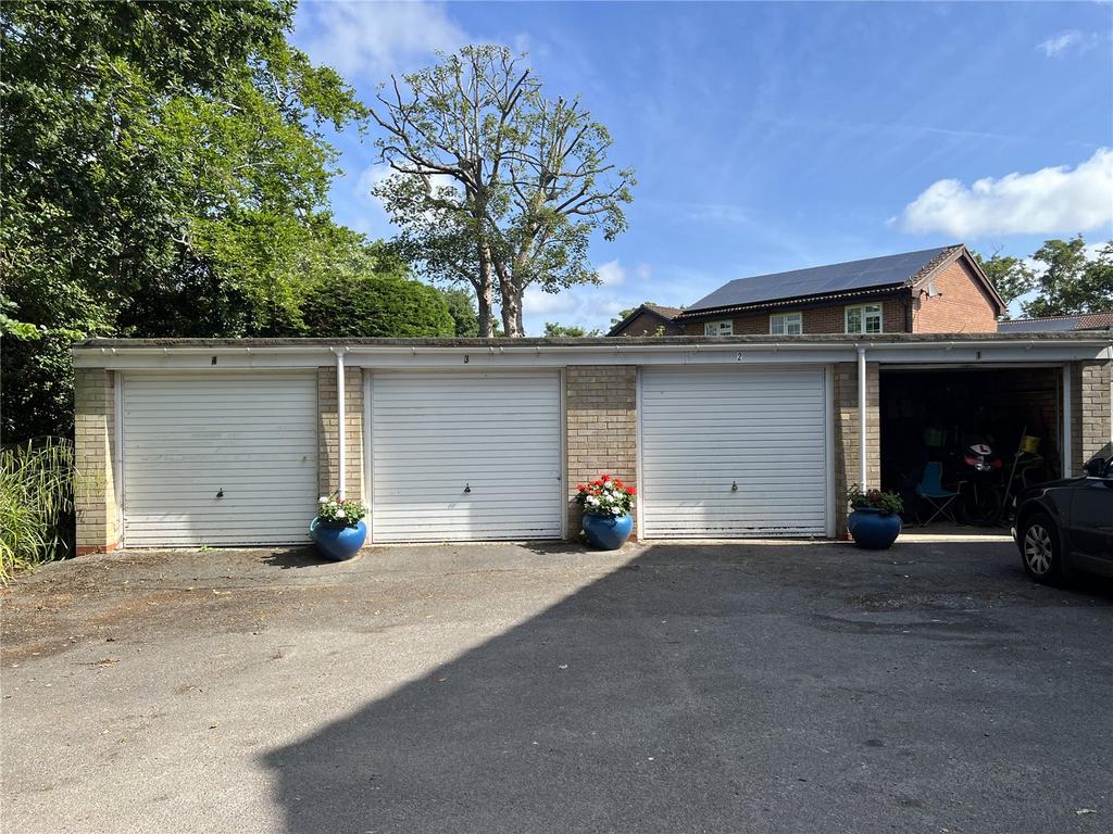 Garage Block