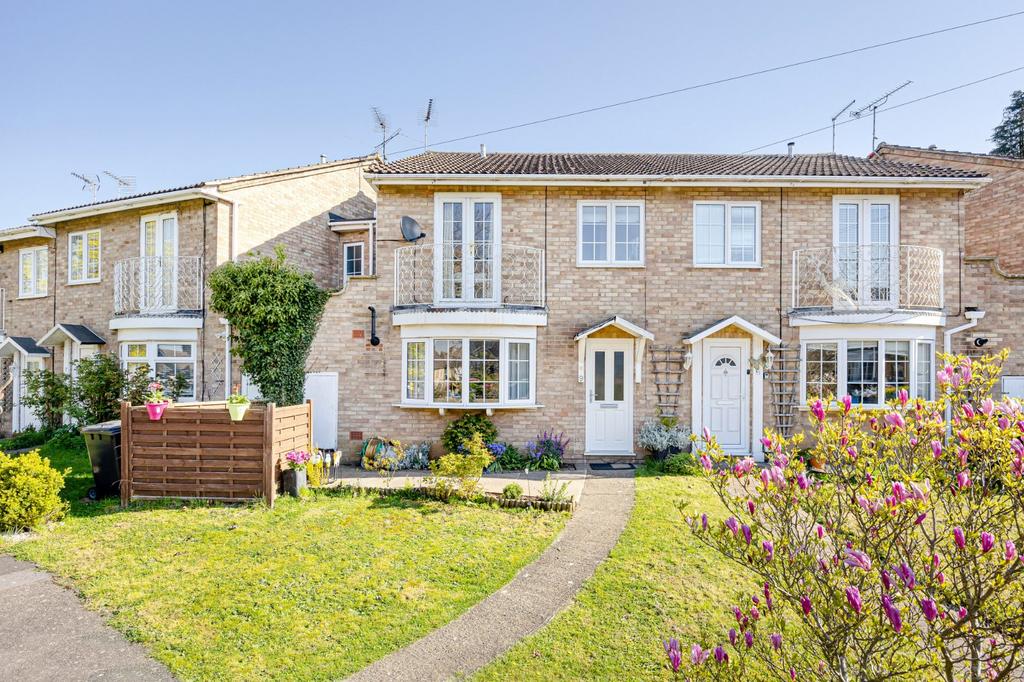 Collins Cross, Stortford, Hertfordshire, CM23 3 bed terraced