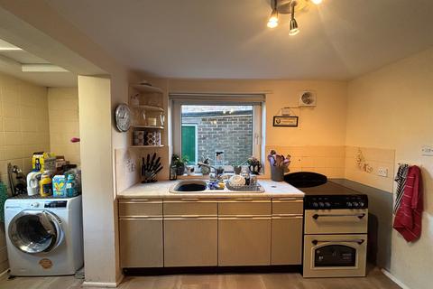 undefined, Taylors Field, Midhurst, GU29