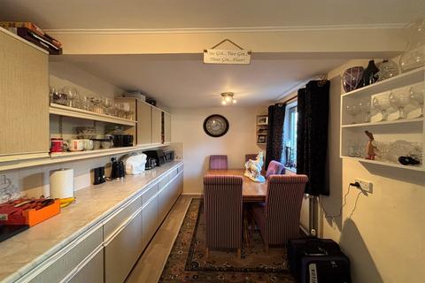 undefined, Taylors Field, Midhurst, GU29