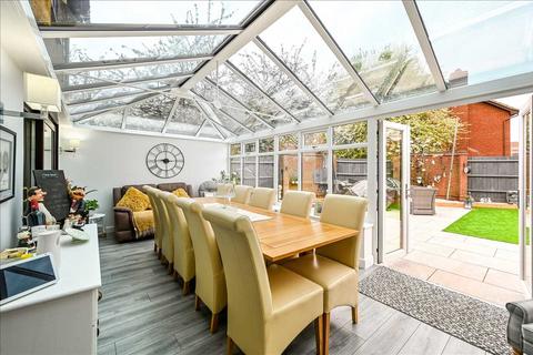 4 bedroom detached house for sale - Pershore Close, Locks Heath