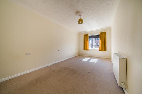 1 bedroom retirement property for sale, Newbury,  Berkshire,  RG14