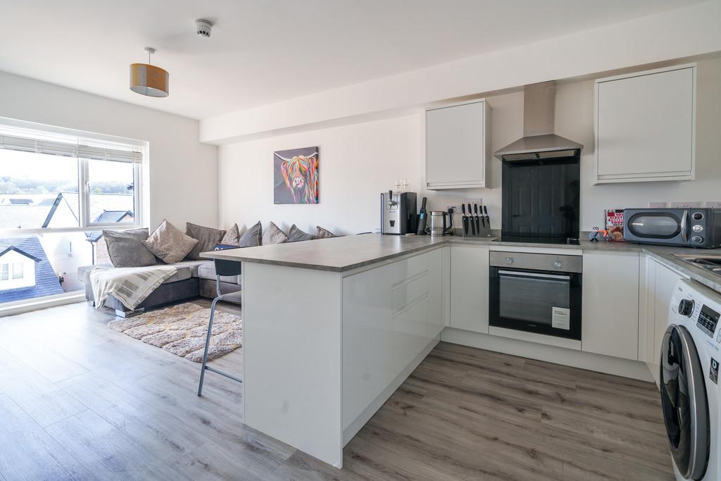 Open plan living &amp; kitchen