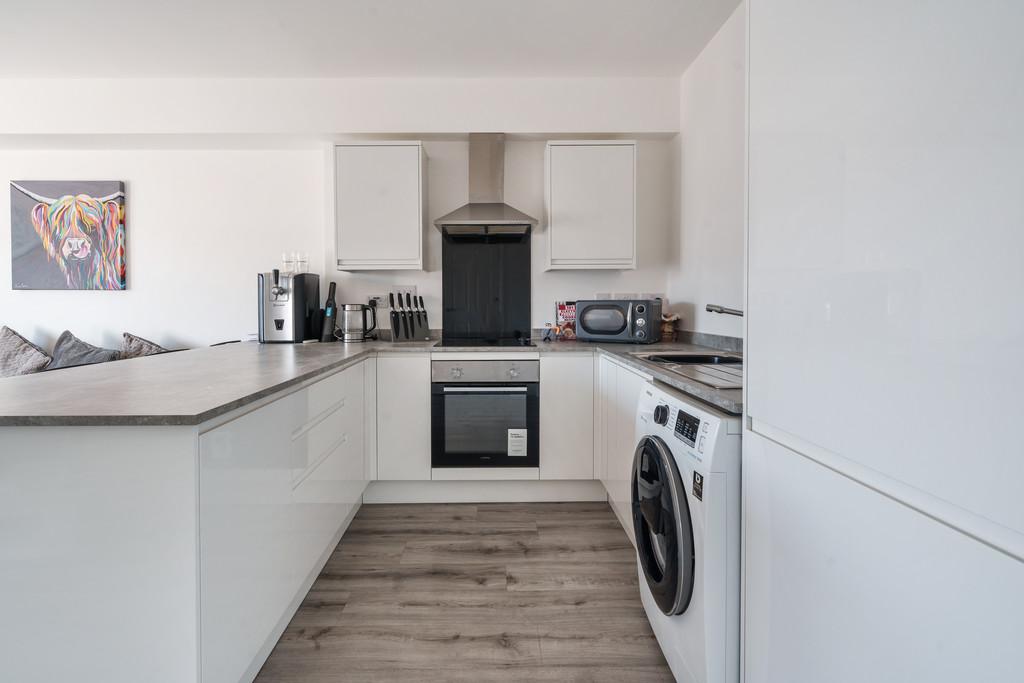 Open plan living &amp; kitchen