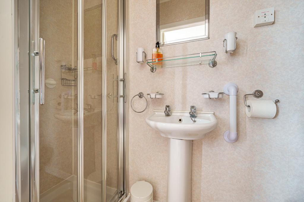 En suite Shower Room