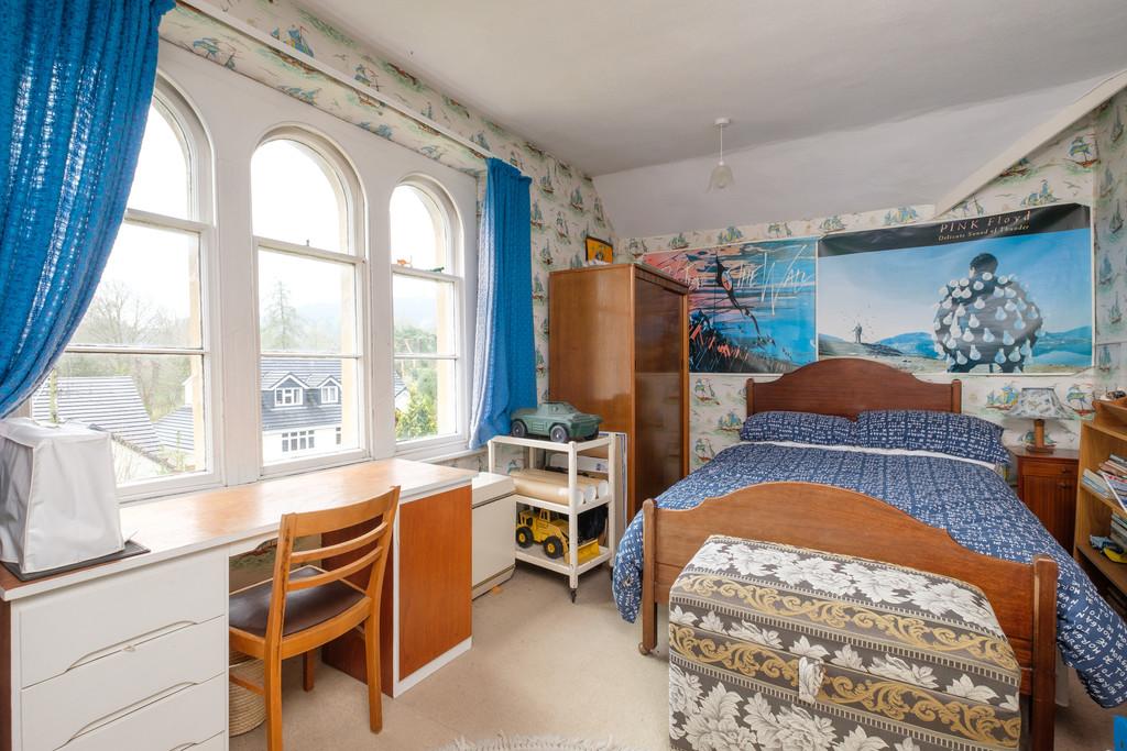 2nd floor double bedroom