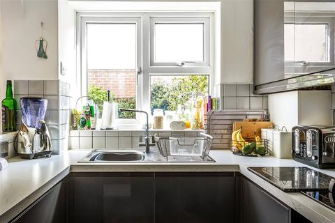 49 Oswald Close, Fetcham, Leatherhead, KT22 9UA