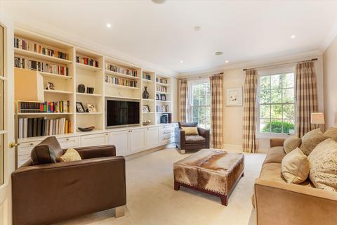 6 bedroom detached house for sale - Coombe Park, Kingston Upon Thames, Surrey, KT2