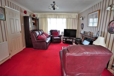 4 bedroom detached house for sale - Kings Ride, Langley