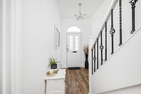 17 Khama Road, London, SW17 0EN