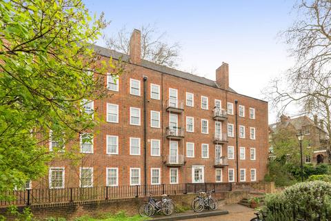 3 bedroom flat for sale, Well Walk, Hampstead, London, NW3