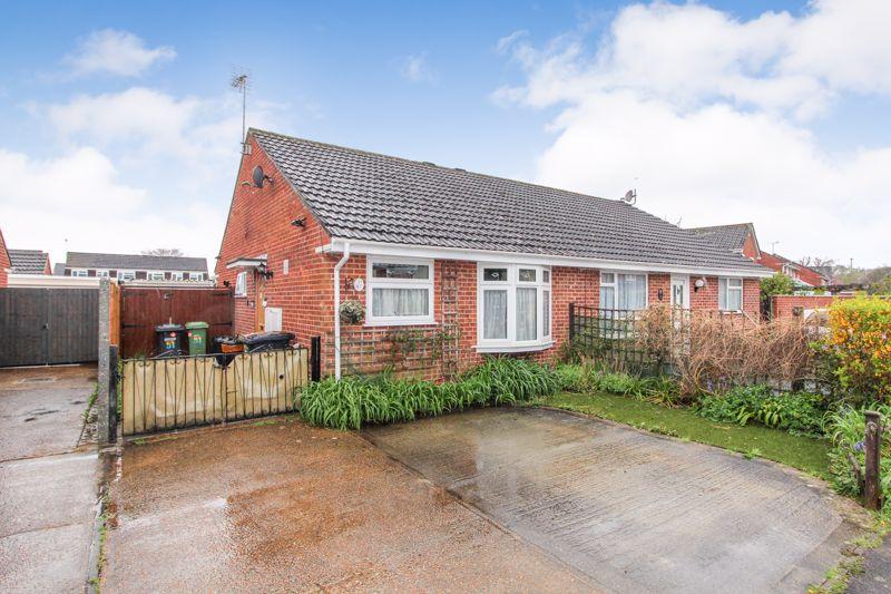 Sovereign Drive, Botley, SO30 2SR 1 bed semi-detached bungalow - £250,000