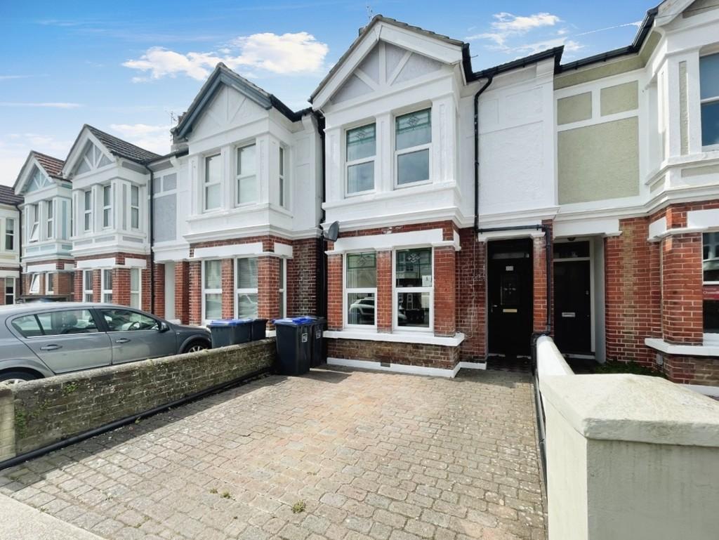 Westcourt Road, Worthing, BN14 7DP 3 bed terraced house to rent £