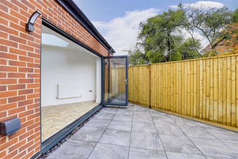 2a Manor Park, Borrowash, Derby, DE72 3LP