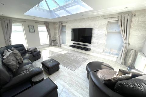 4 bedroom bungalow for sale - Middle Drive, Darras Hall, Ponteland, Newcastle Upon Tyne, NE20