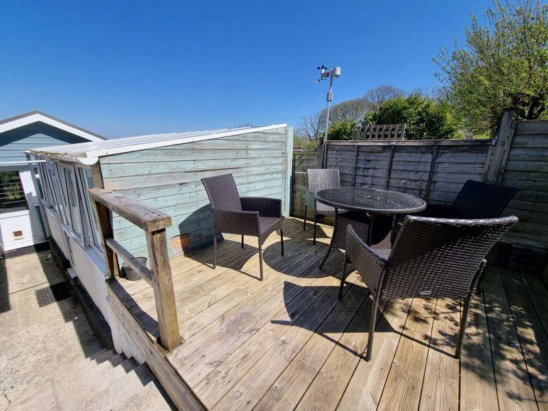 Sun deck