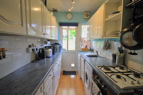 18 Bracewell Avenue, Greenford, UB6 7QU
