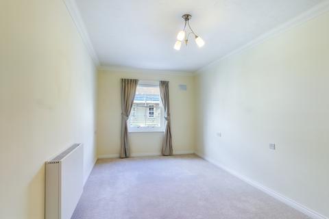 1 bedroom flat for sale, Retirement apartment, 27 Abbots Lodge, Roper Road, Canterbury, Kent, CT2 8FD