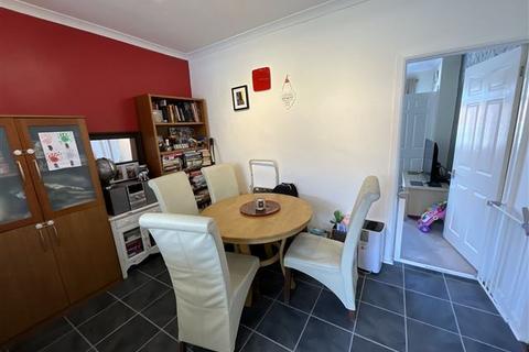 54 Lound Road, Sheffield, S9 4BL